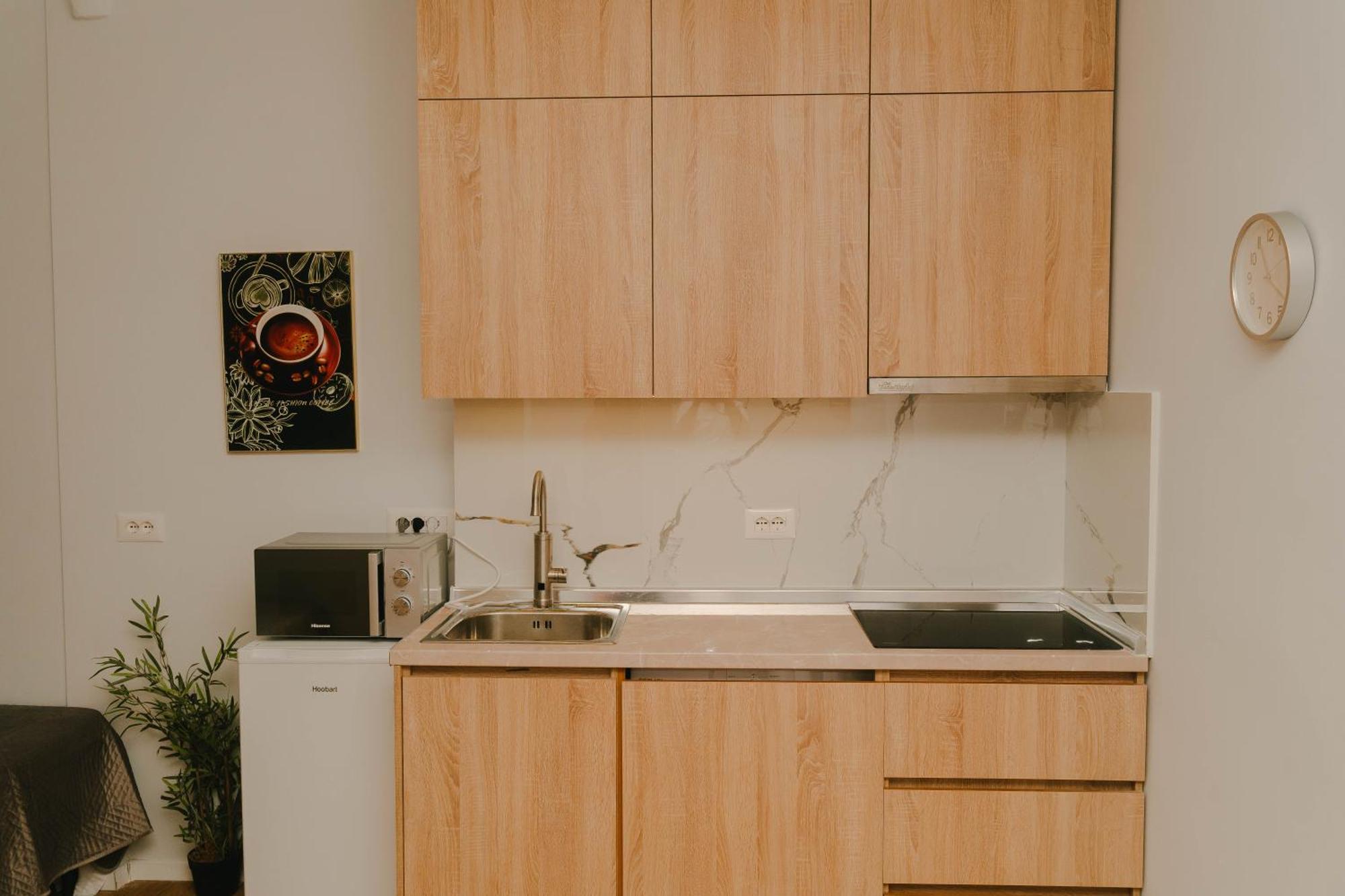 Studio Flat In Heart Of Тирана Экстерьер фото